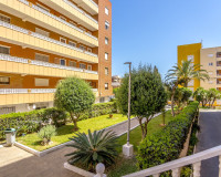 Resale - Apartment / Flat - Torrevieja - Punta Prima
