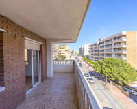 Resale - Apartment / Flat - Torrevieja - Punta Prima