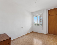Resale - Apartment / Flat - Torrevieja - Punta Prima