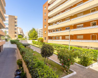 Resale - Apartment / Flat - Torrevieja - Punta Prima
