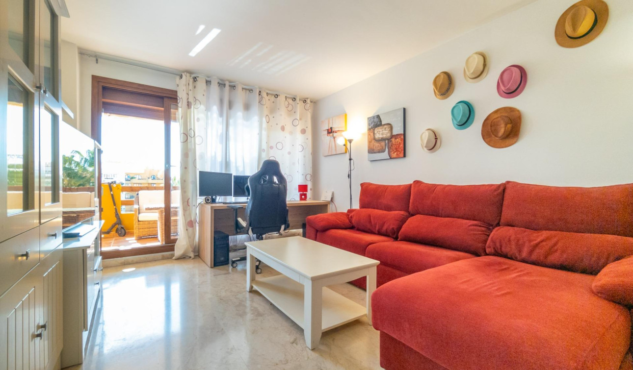 Resale - Apartment / Flat - Torrevieja - Punta prima