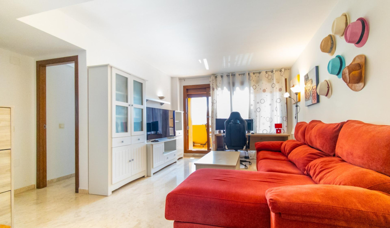 Resale - Apartment / Flat - Torrevieja - Punta prima