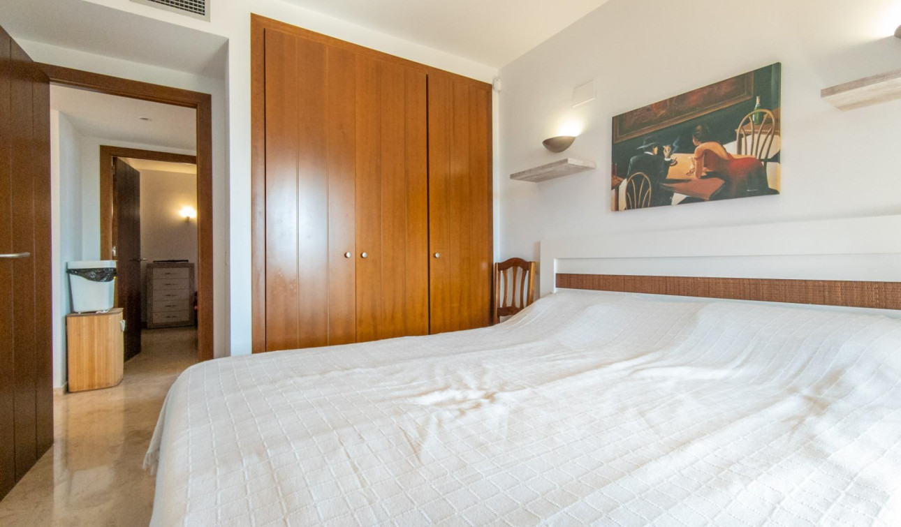 Resale - Apartment / Flat - Torrevieja - Punta prima