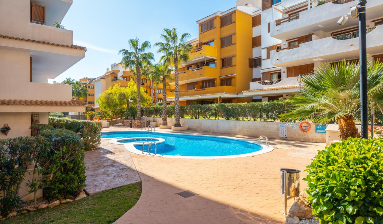 Resale - Apartment / Flat - Torrevieja - Punta prima