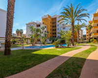 Resale - Apartment / Flat - Torrevieja - Punta prima