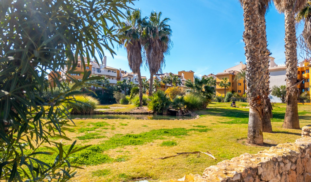 Resale - Apartment / Flat - Torrevieja - Punta prima