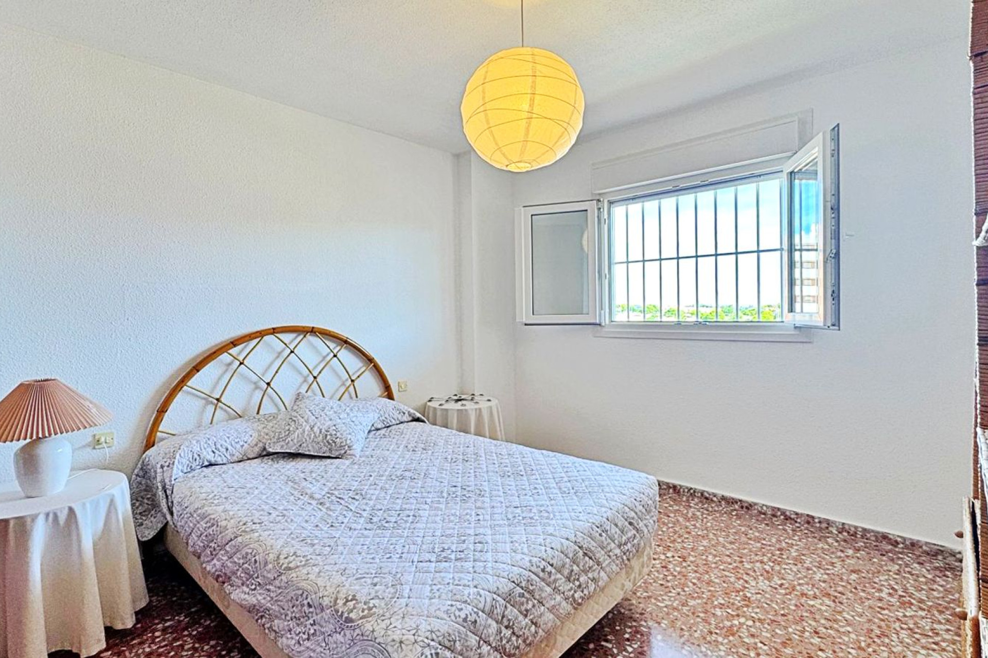 Resale - Apartment / Flat - Torrevieja - Rocio del Mar