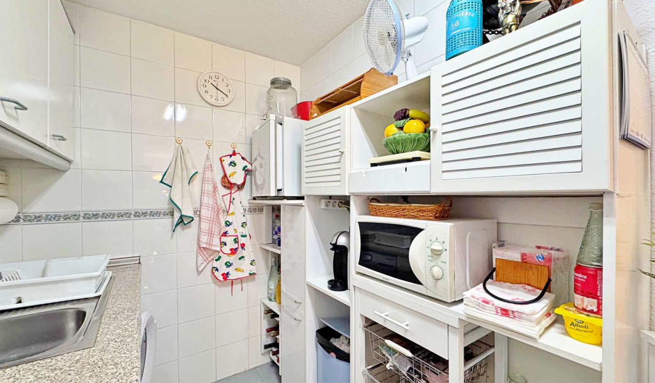 Resale - Apartment / Flat - Torrevieja - Rocio del Mar