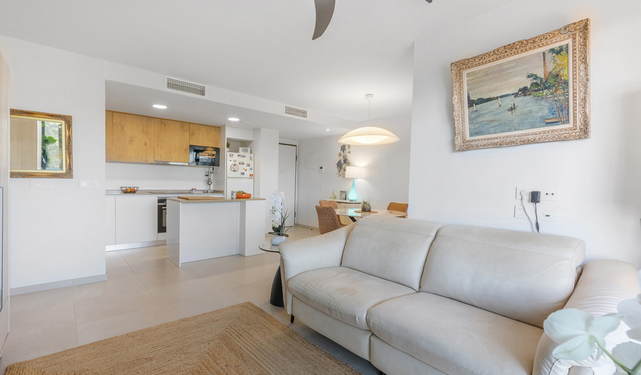 Resale - Apartment / Flat - Torrevieja - Rocio del Mar