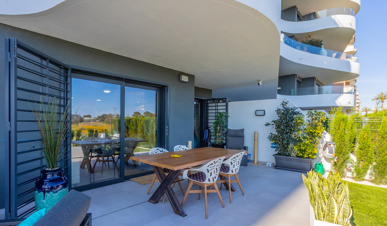 Resale - Apartment / Flat - Torrevieja - Rocio del Mar