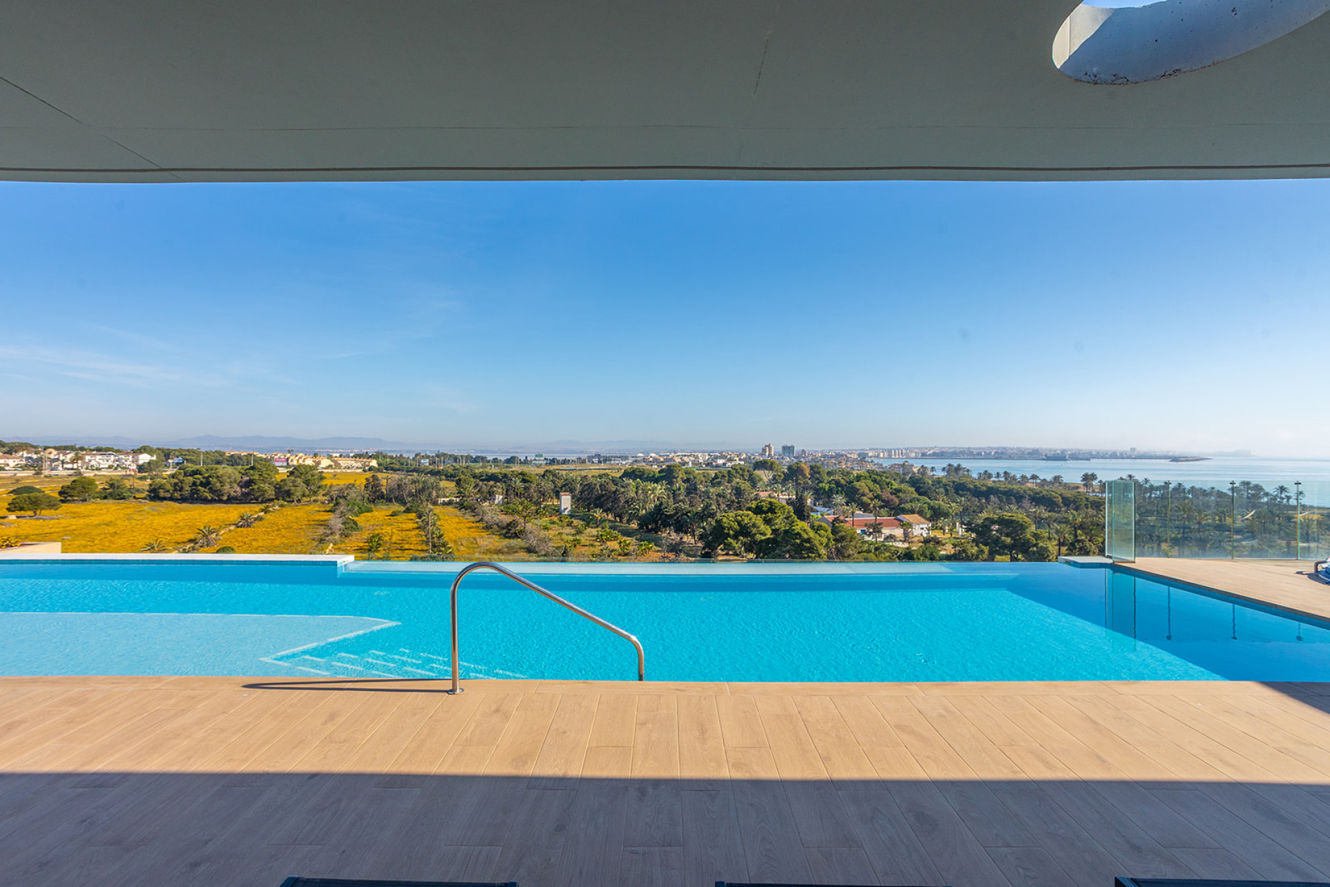 Resale - Apartment / Flat - Torrevieja - Rocio del Mar