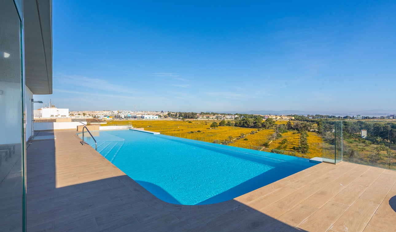 Resale - Apartment / Flat - Torrevieja - Rocio del Mar