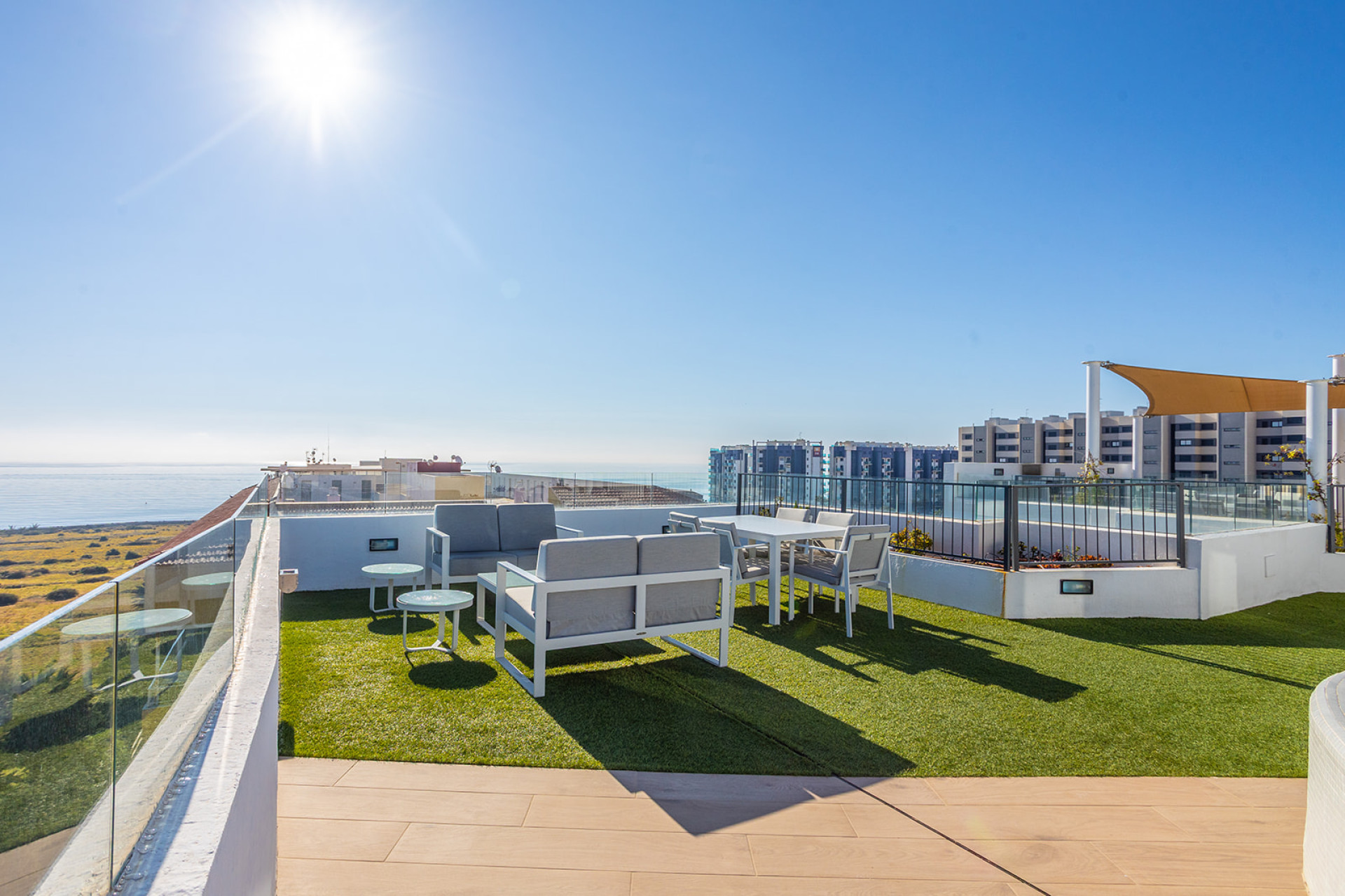Resale - Apartment / Flat - Torrevieja - Rocio del Mar