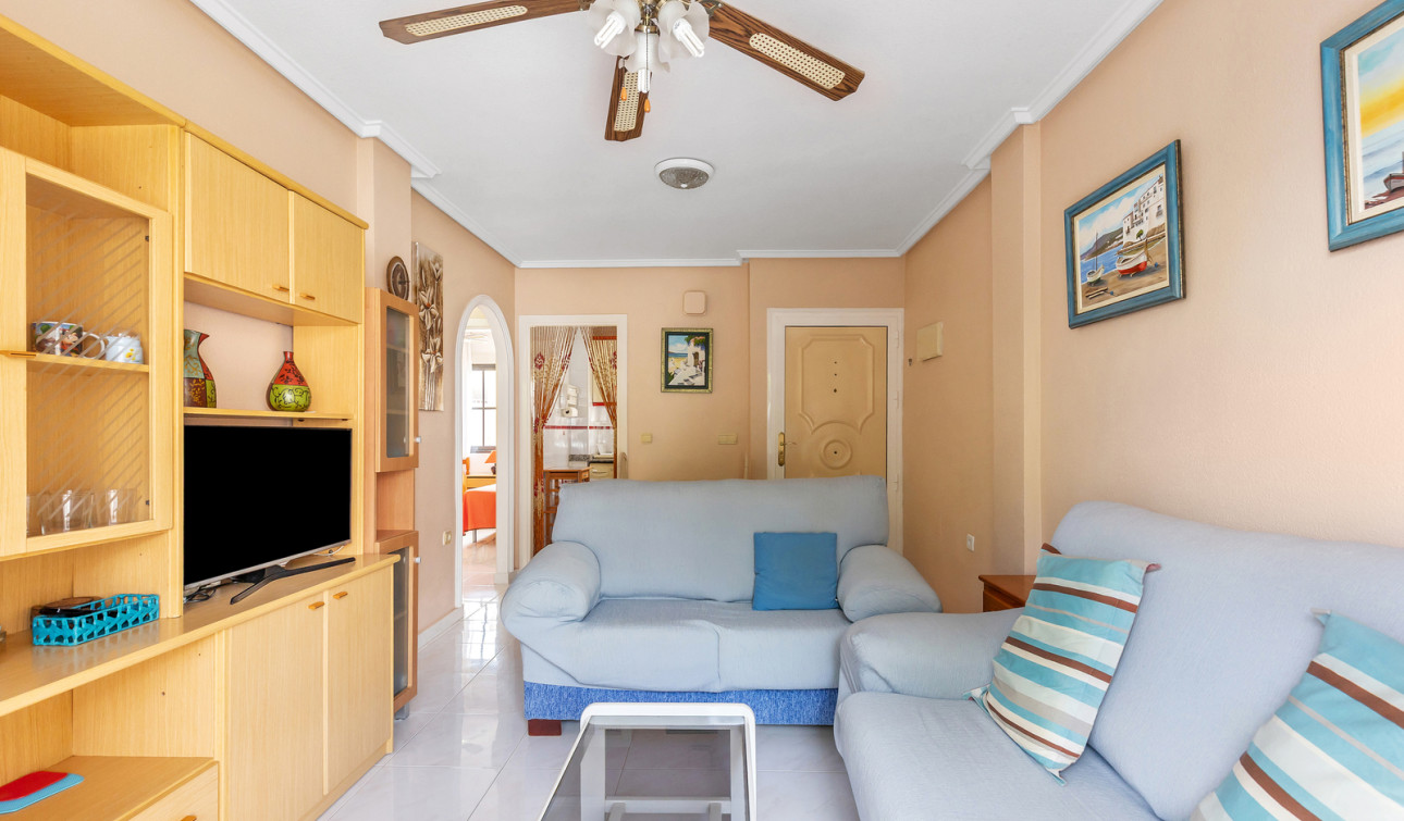 Resale - Apartment / Flat - Torrevieja - Rocio del Mar