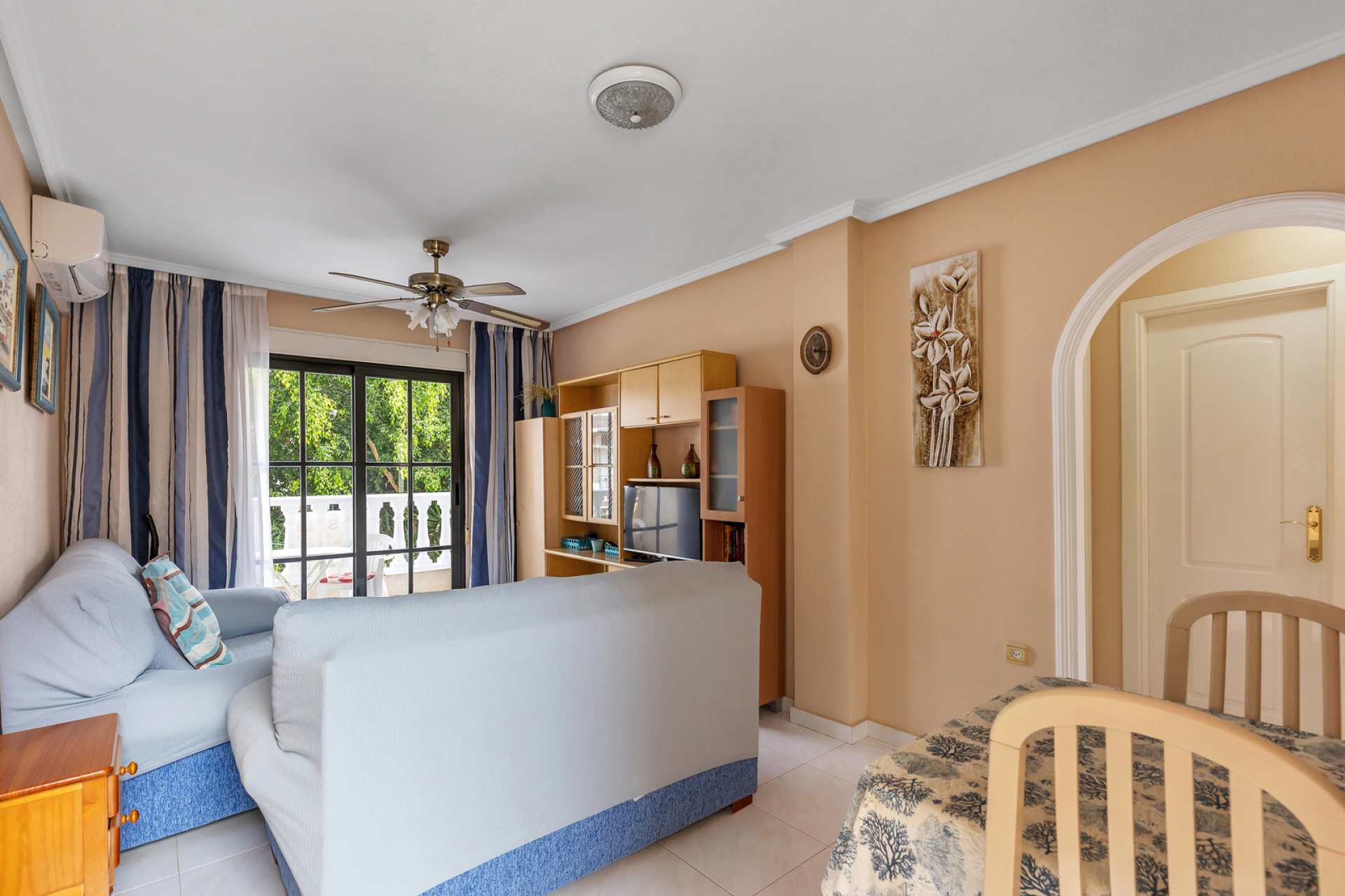 Resale - Apartment / Flat - Torrevieja - Rocio del Mar