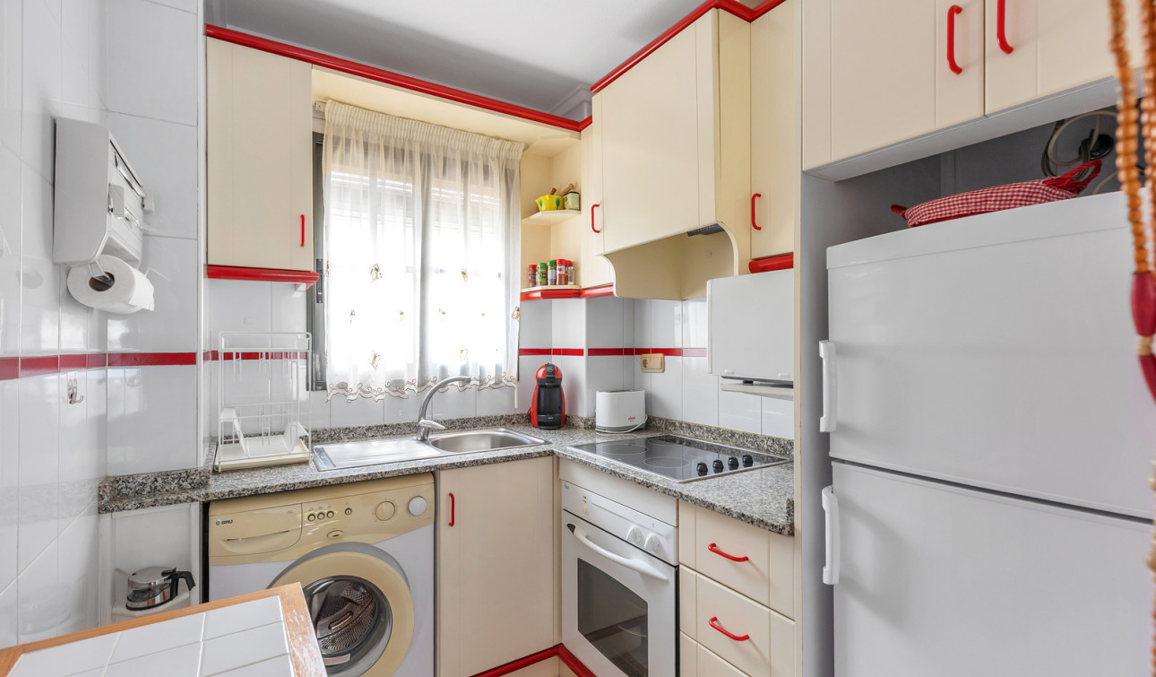 Resale - Apartment / Flat - Torrevieja - Rocio del Mar