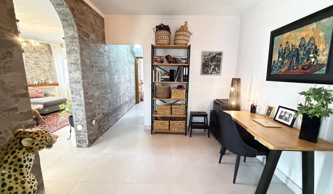 Resale - Apartment / Flat - Torrevieja - San Luis
