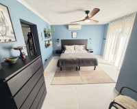 Resale - Apartment / Flat - Torrevieja - San Luis