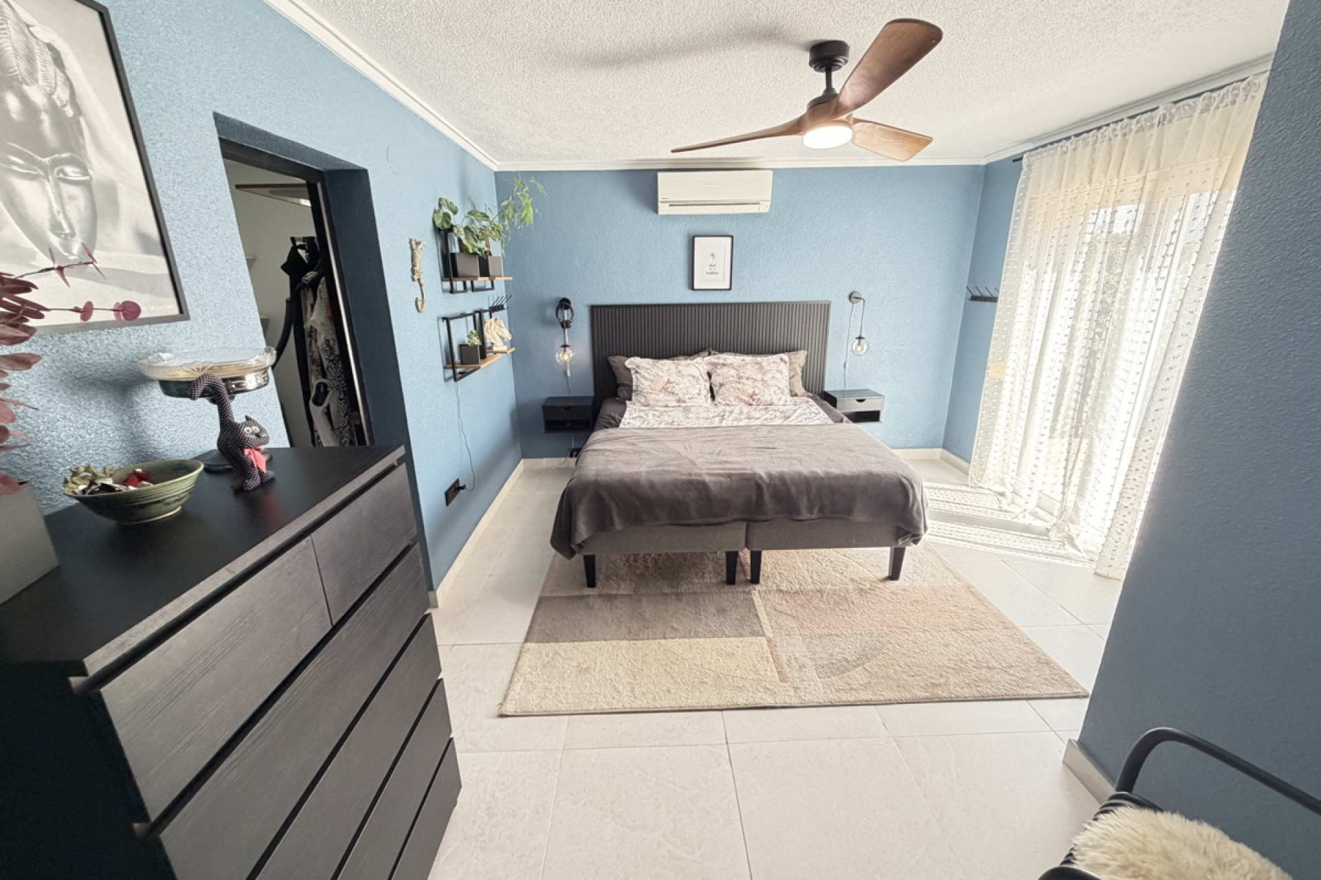 Resale - Apartment / Flat - Torrevieja - San Luis