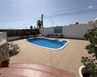 Resale - Apartment / Flat - Torrevieja - San Luis