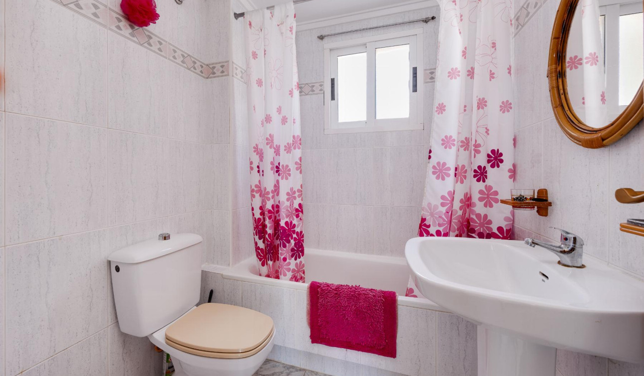 Resale - Apartment / Flat - Torrevieja - Torre Del Moro