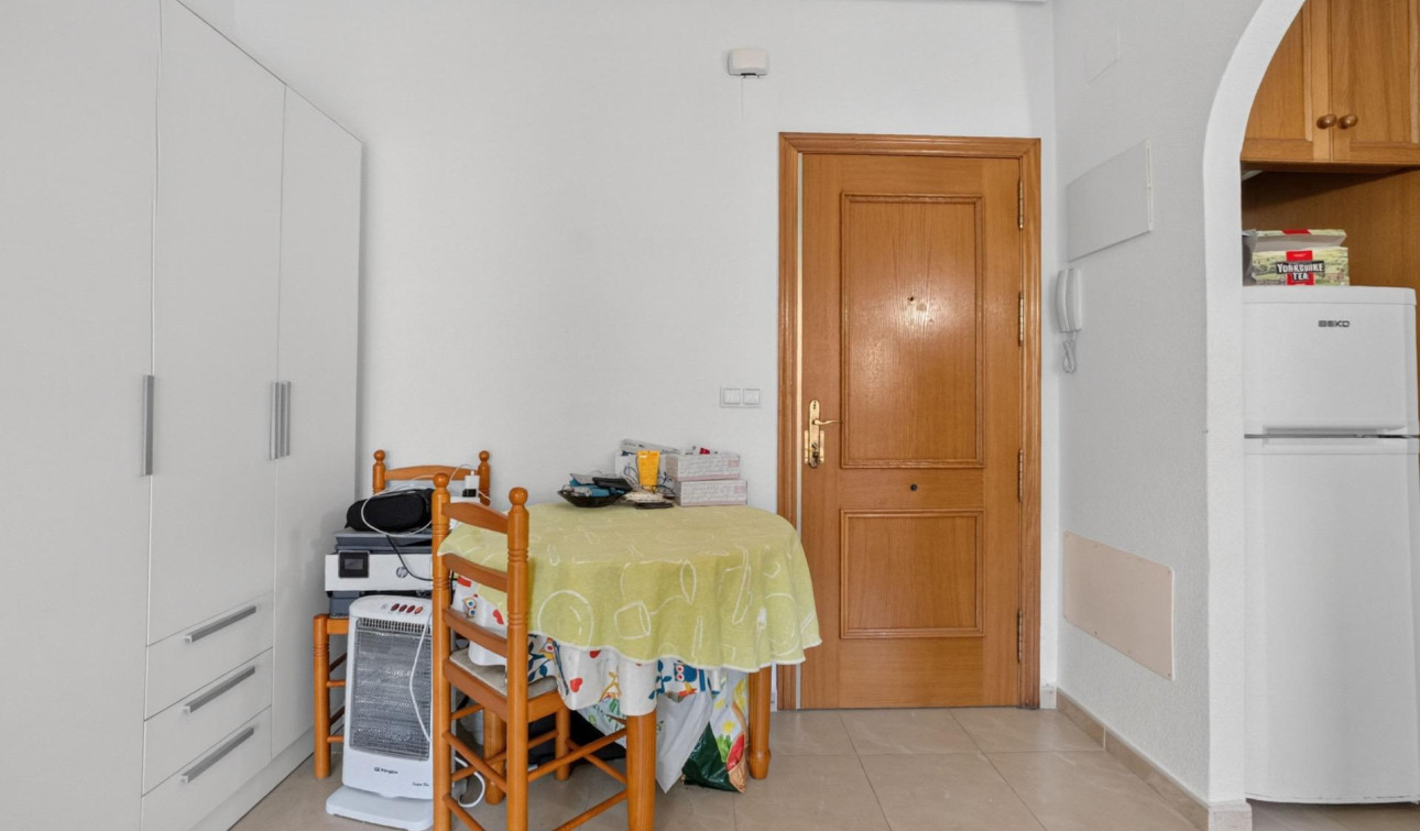 Resale - Apartment / Flat - Torrevieja - Torreblanca