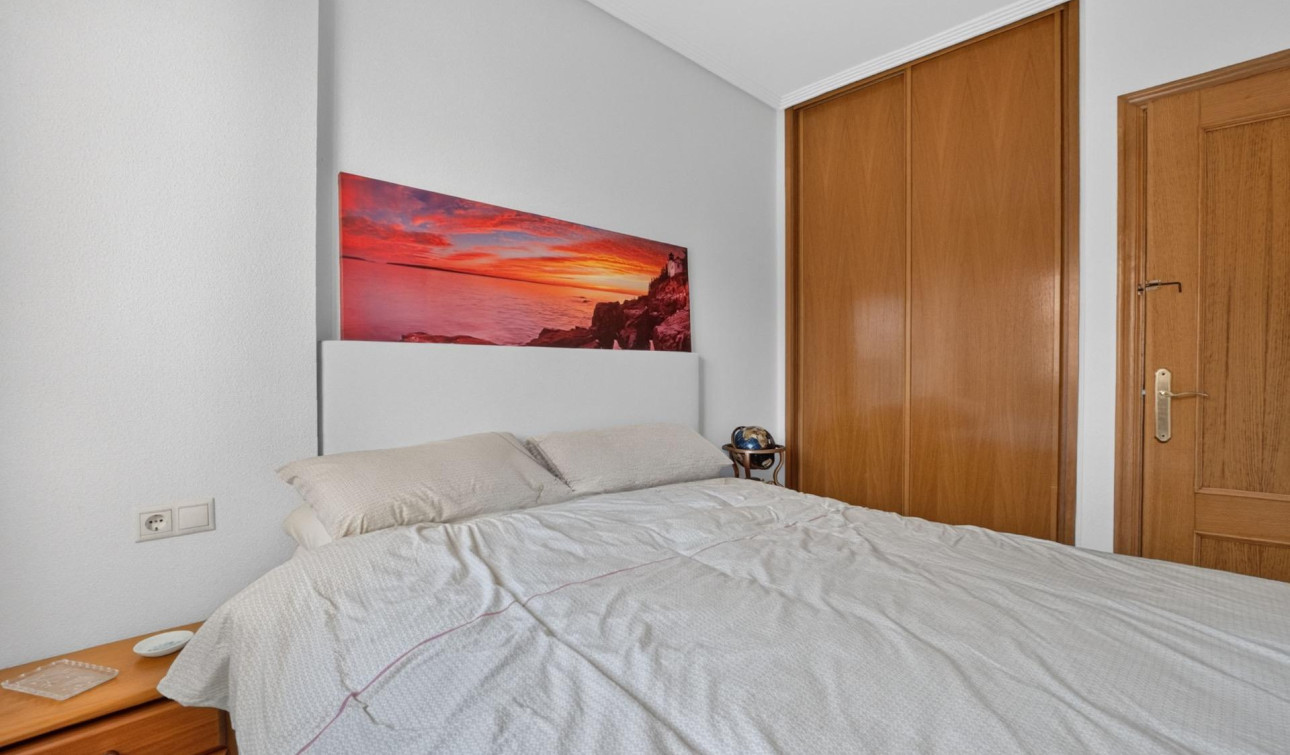 Resale - Apartment / Flat - Torrevieja - Torreblanca