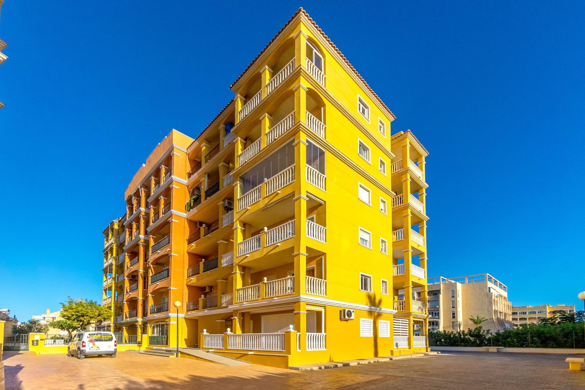 Resale - Apartment / Flat - Torrevieja - Torreblanca