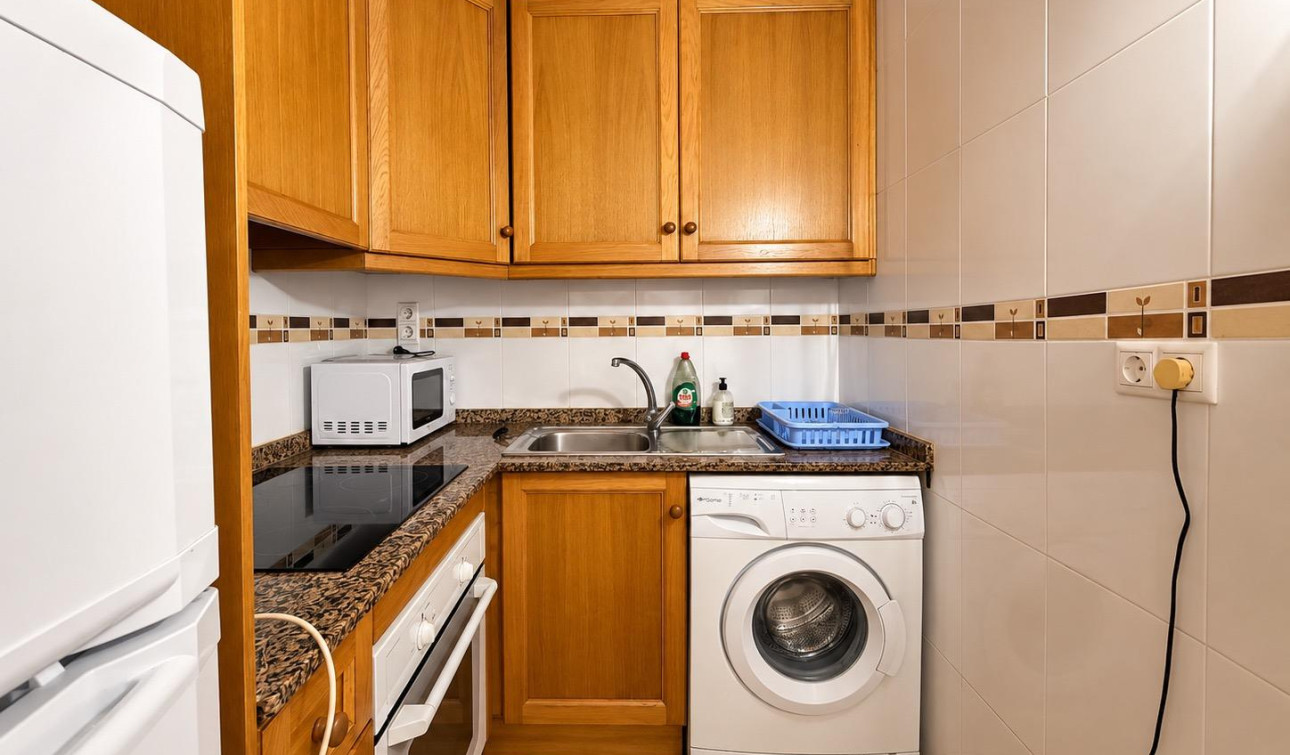 Resale - Apartment / Flat - Torrevieja - Torreblanca