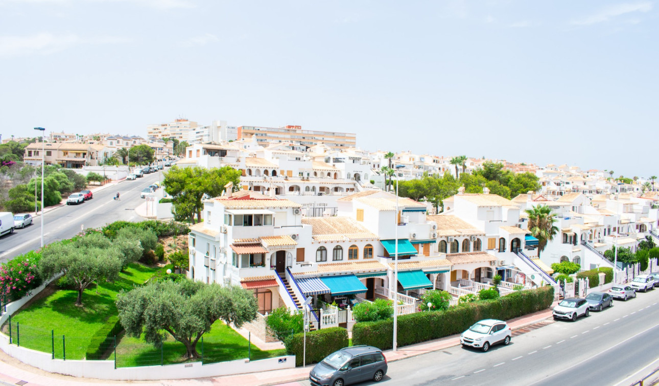 Resale - Apartment / Flat - Torrevieja - Torrelamata - La Mata