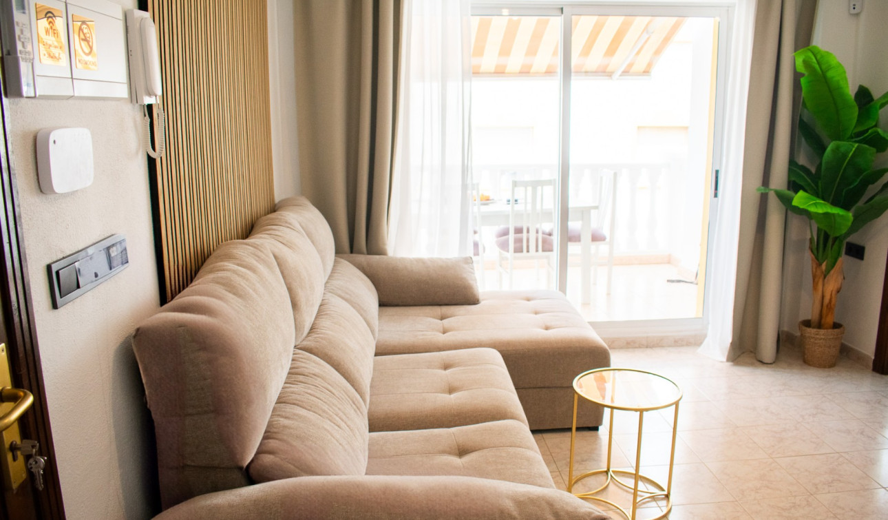 Resale - Apartment / Flat - Torrevieja - Torrelamata - La Mata