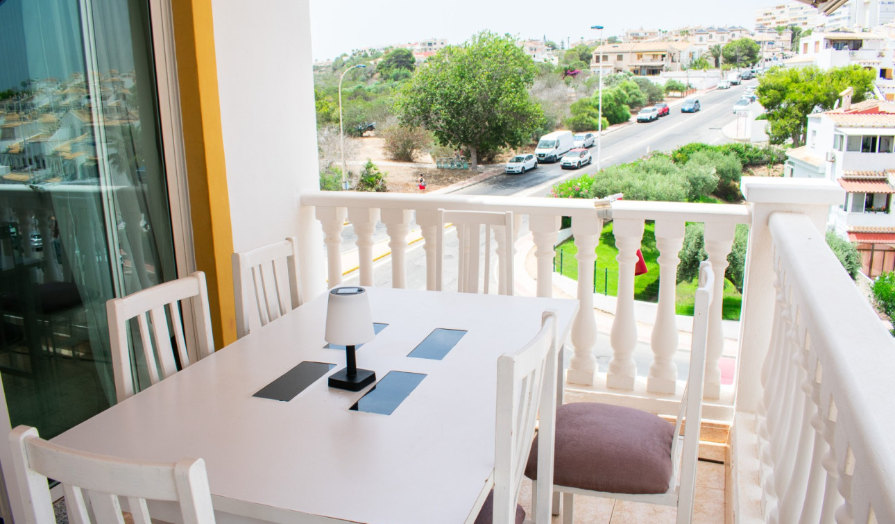 Resale - Apartment / Flat - Torrevieja - Torrelamata - La Mata