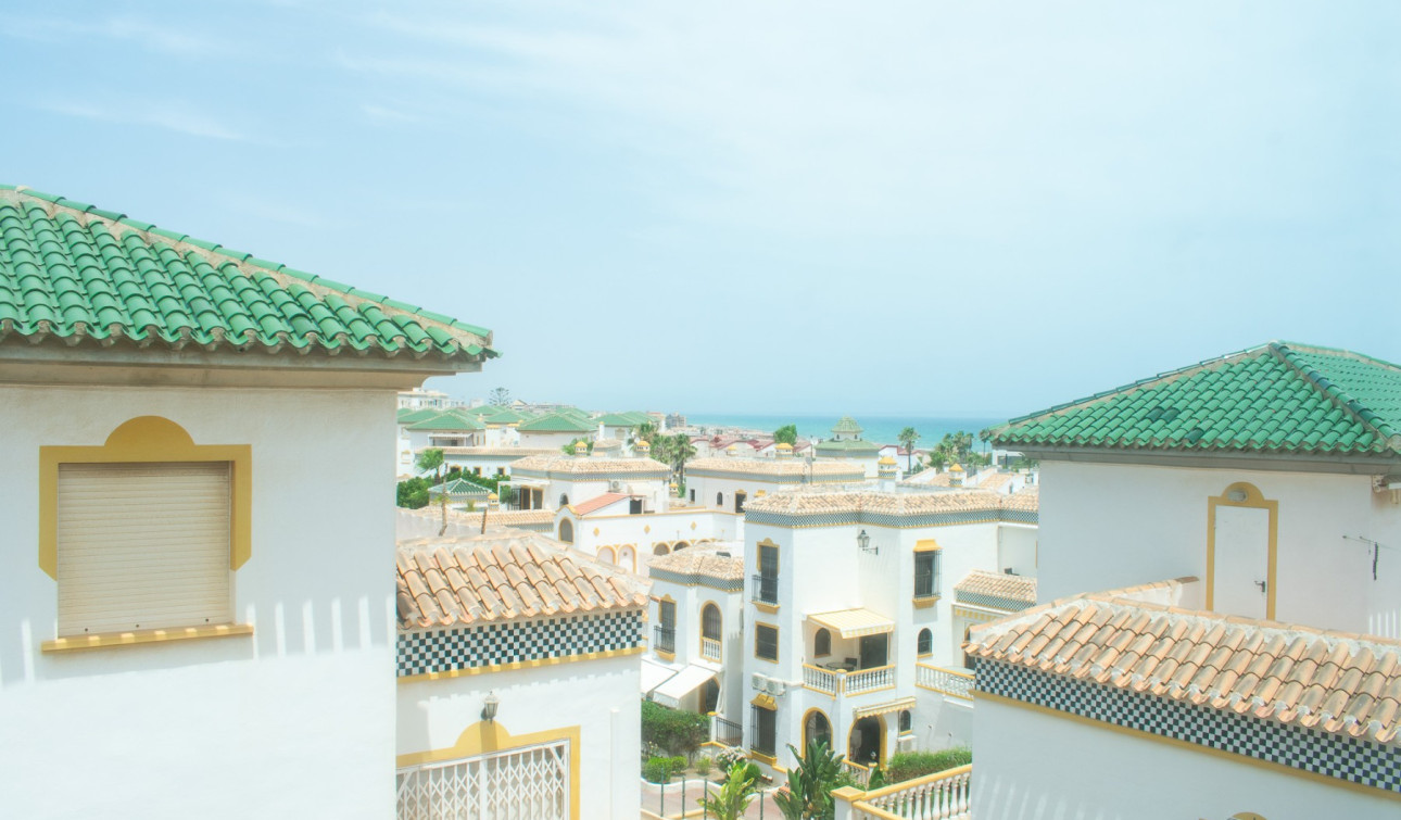 Resale - Apartment / Flat - Torrevieja - Torrelamata - La Mata