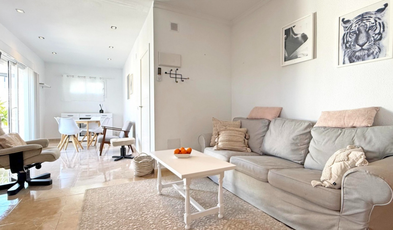 Resale - Apartment / Flat - Torrevieja - Torrelamata - La Mata