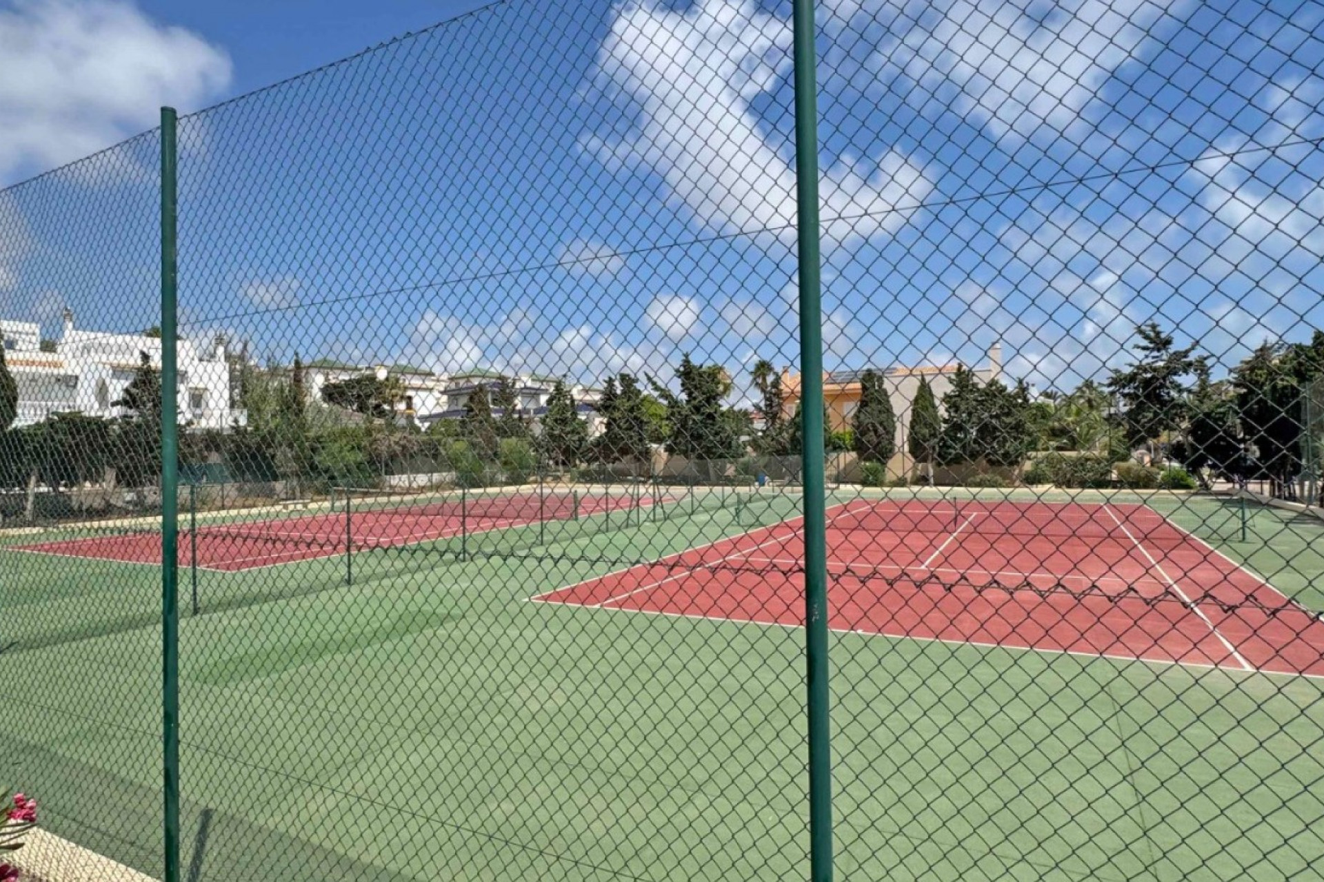 Resale - Apartment / Flat - Torrevieja - Torrelamata - La Mata