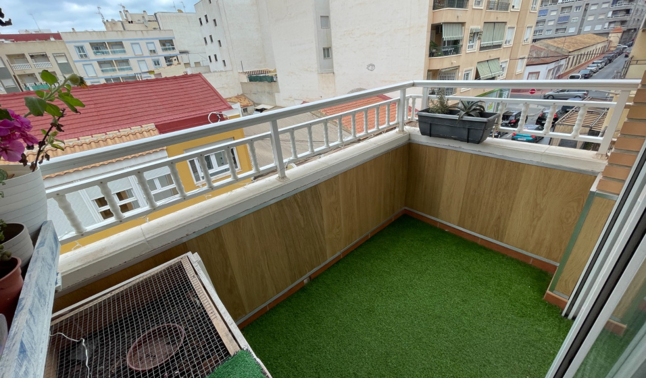 Resale - Apartment / Flat - Torrevieja - Torrevieja Alicante