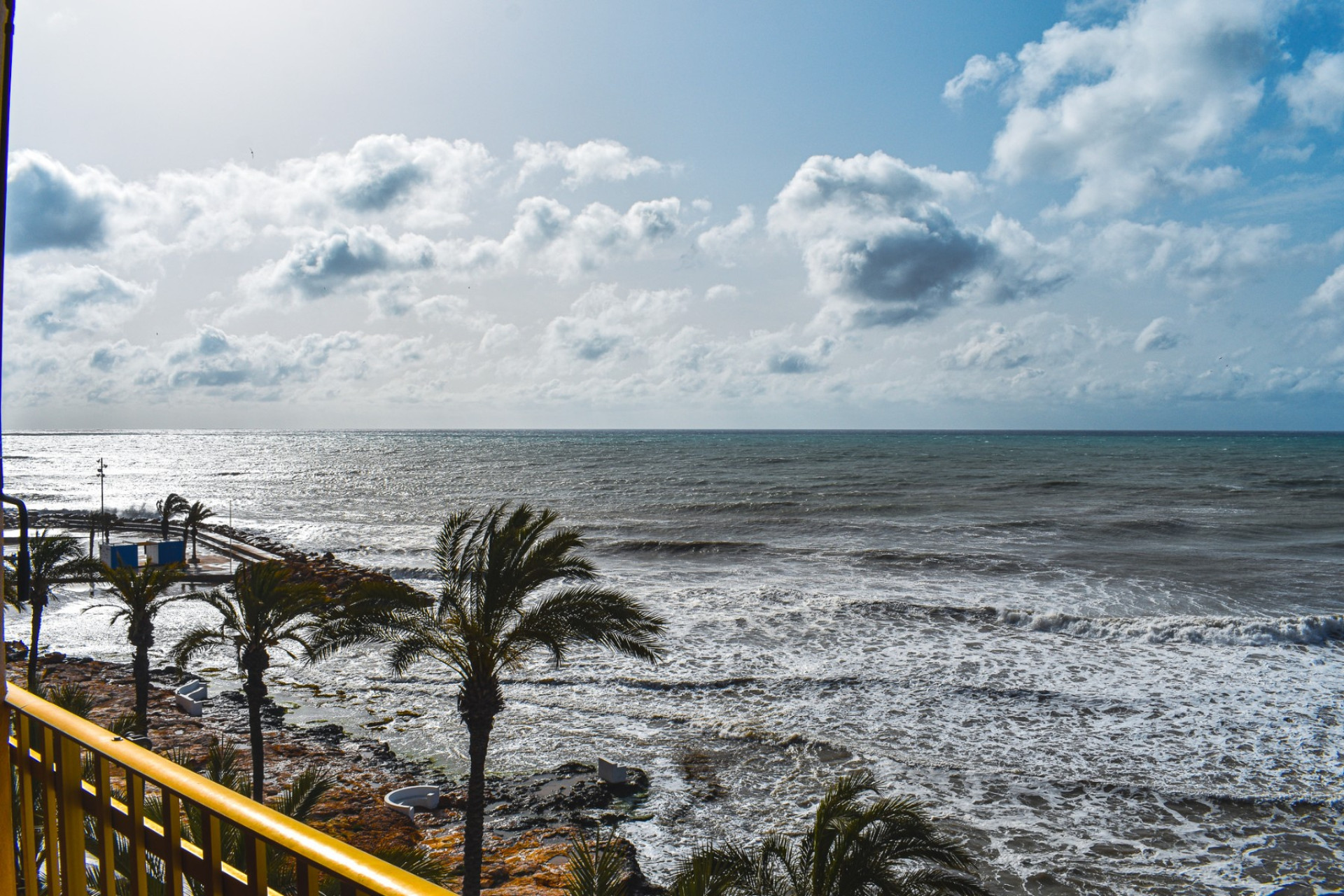 Resale - Apartment / Flat - Torrevieja - Torrevieja Centro