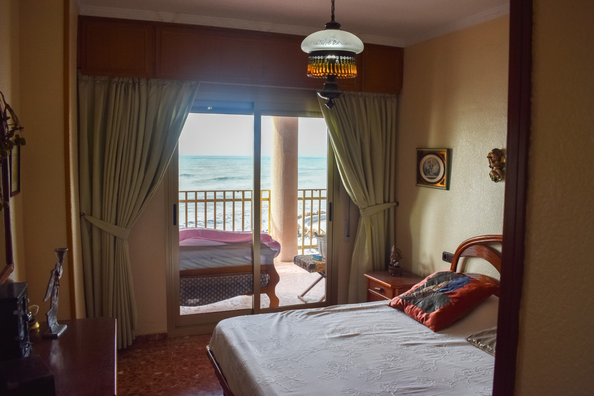 Resale - Apartment / Flat - Torrevieja - Torrevieja Centro