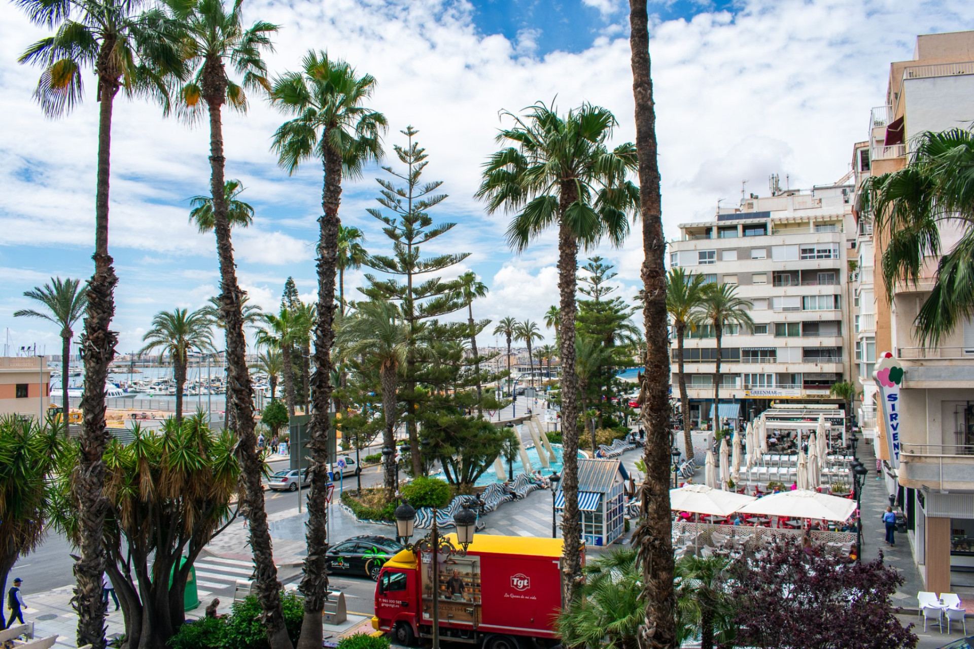 Resale - Apartment / Flat - Torrevieja - Torrevieja Centro