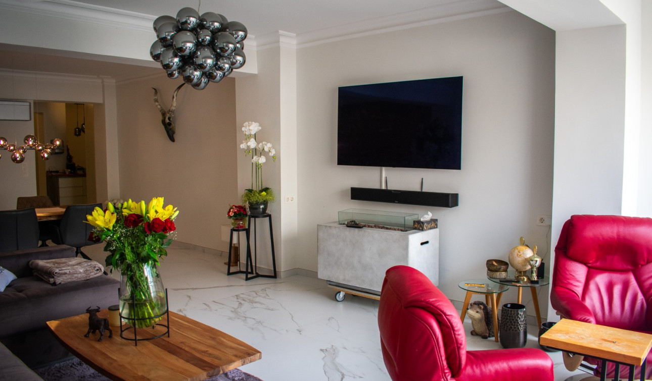 Resale - Apartment / Flat - Torrevieja - Torrevieja Centro