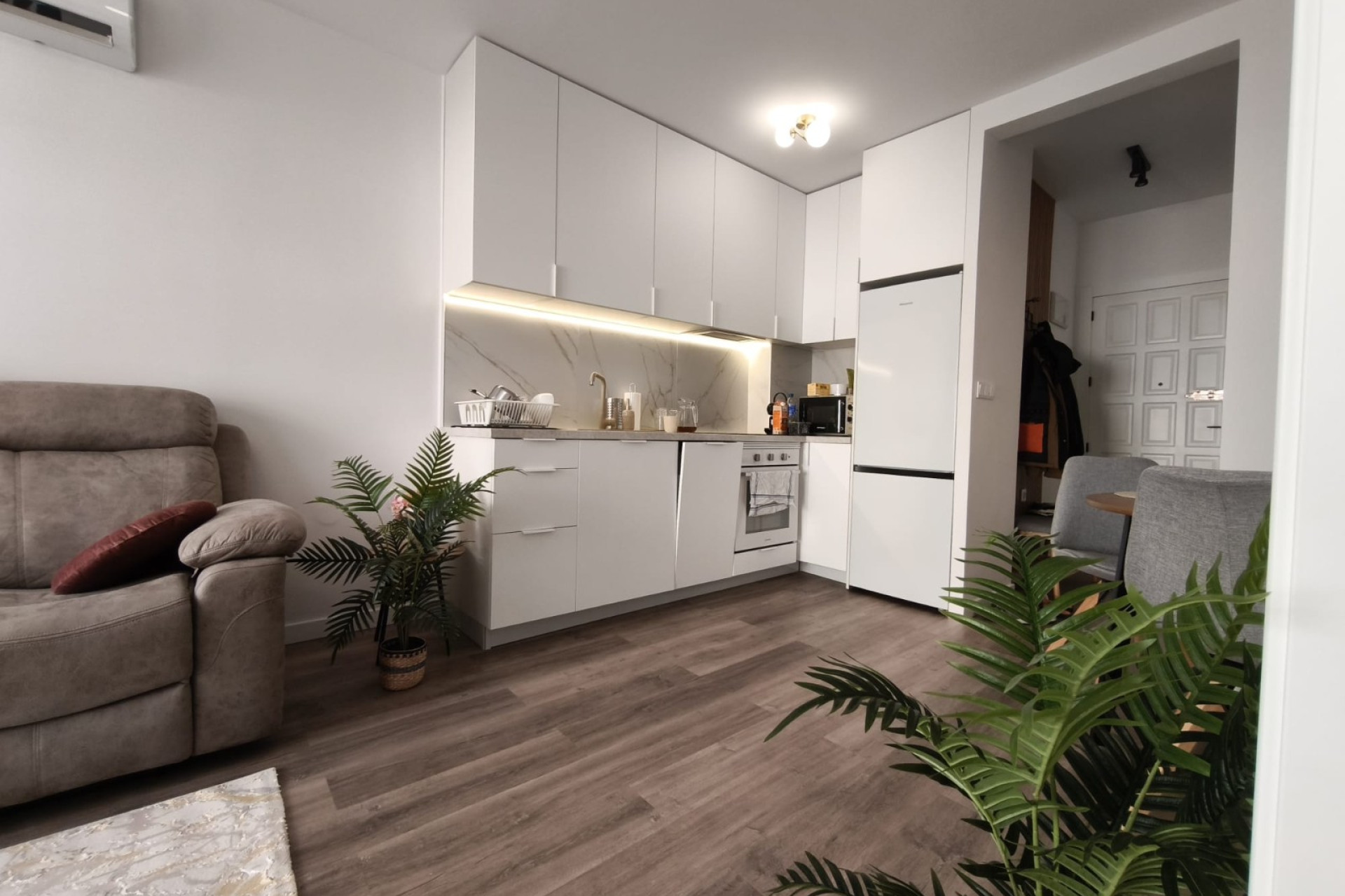 Resale - Apartment / Flat - Torrevieja - Torrevieja Centro