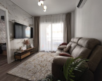 Resale - Apartment / Flat - Torrevieja - Torrevieja Centro