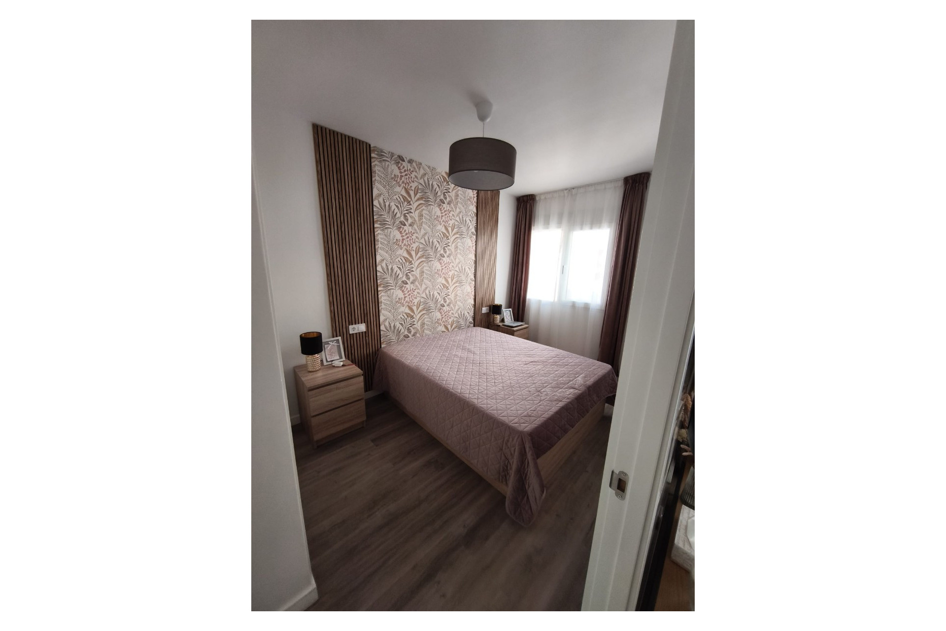 Resale - Apartment / Flat - Torrevieja - Torrevieja Centro