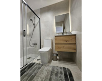Resale - Apartment / Flat - Torrevieja - Torrevieja Centro