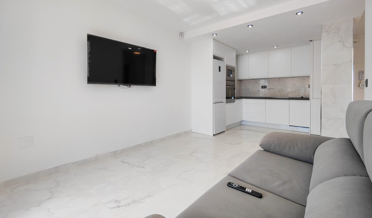 Resale - Apartment / Flat - Torrevieja - torrevieja