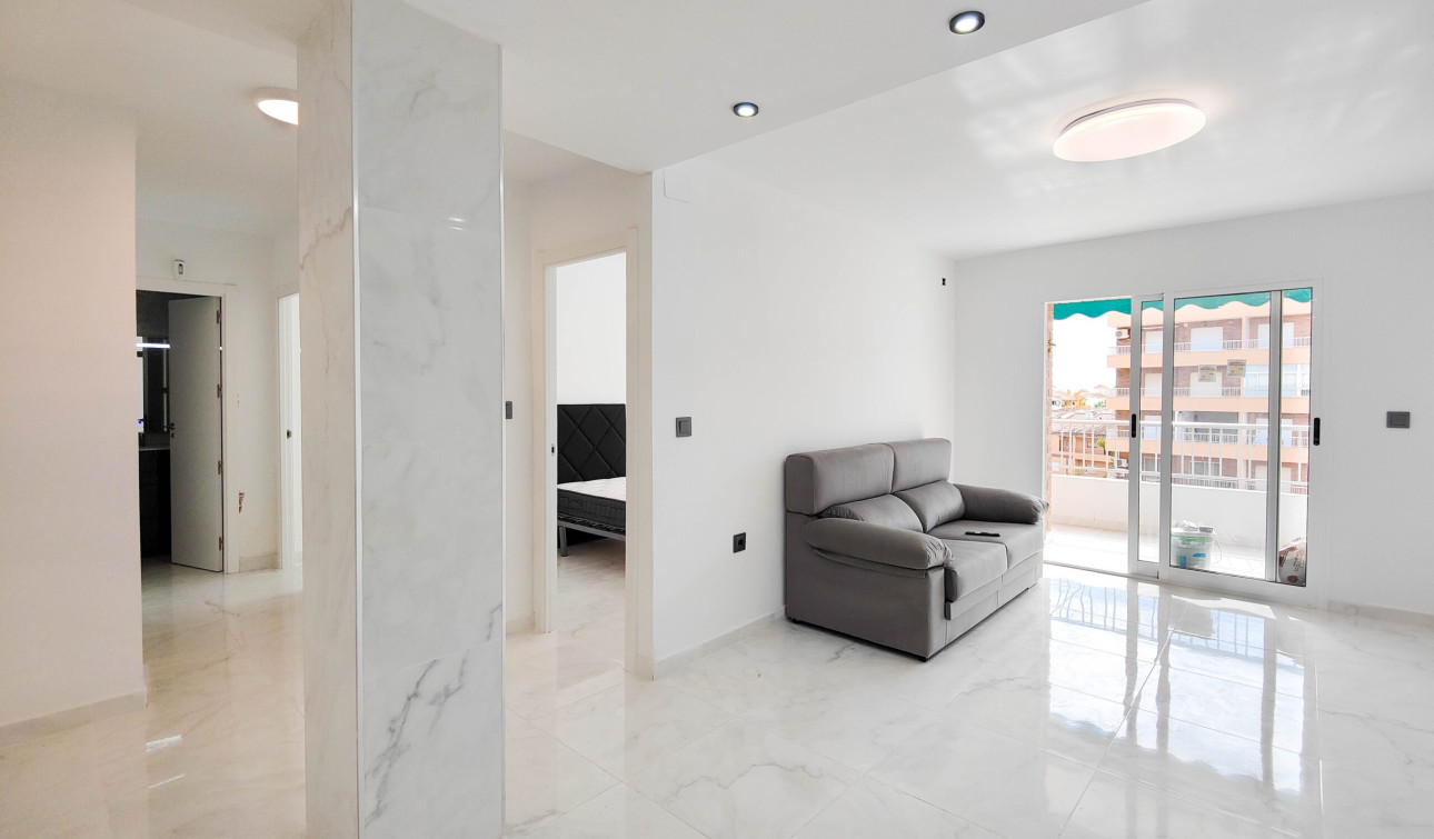 Resale - Apartment / Flat - Torrevieja - torrevieja