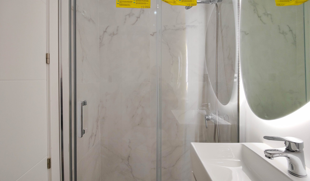 Resale - Apartment / Flat - Torrevieja - torrevieja