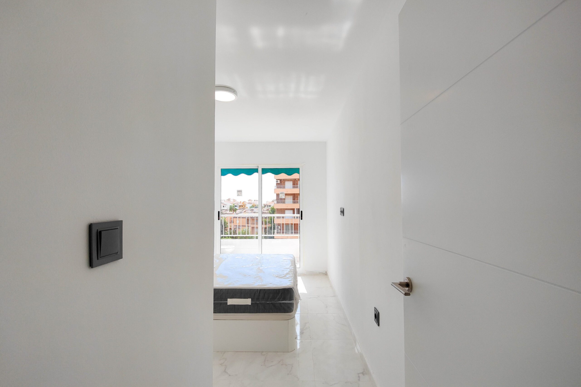 Resale - Apartment / Flat - Torrevieja - torrevieja