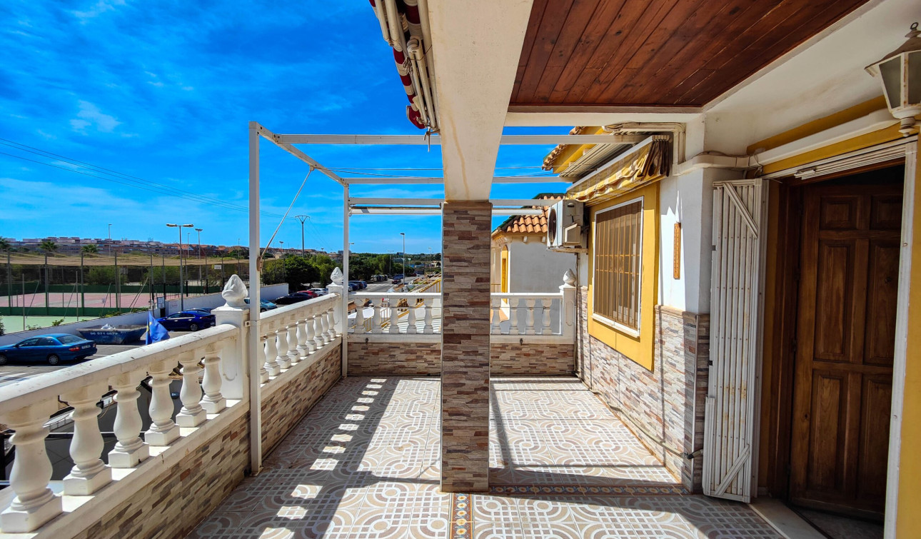 Resale - Apartment / Flat - Torrevieja - torrevieja