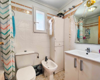 Resale - Apartment / Flat - Torrevieja - torrevieja